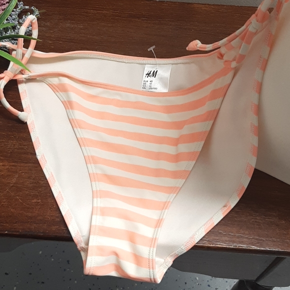 H&M string bikini - Picture 3 of 7